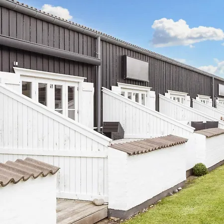 6 Person In Vestervig-by Traum Vestervig